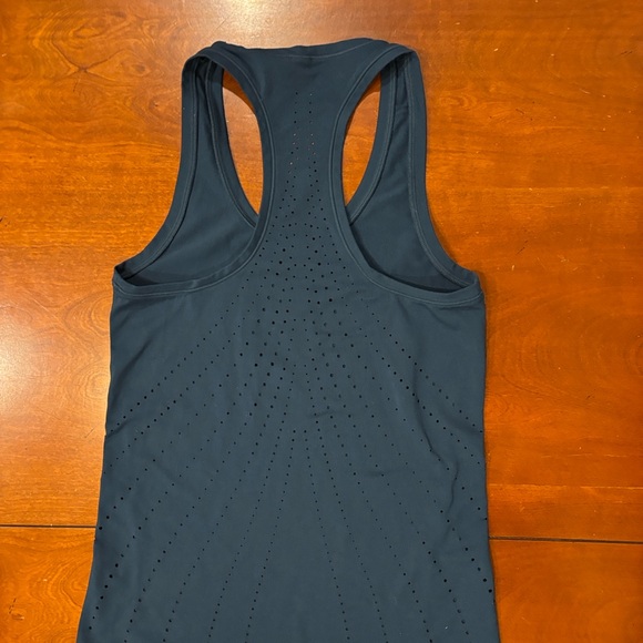 Athleta Lot of 2 Blue Tank Tops.  XS. - Picture 14 of 14